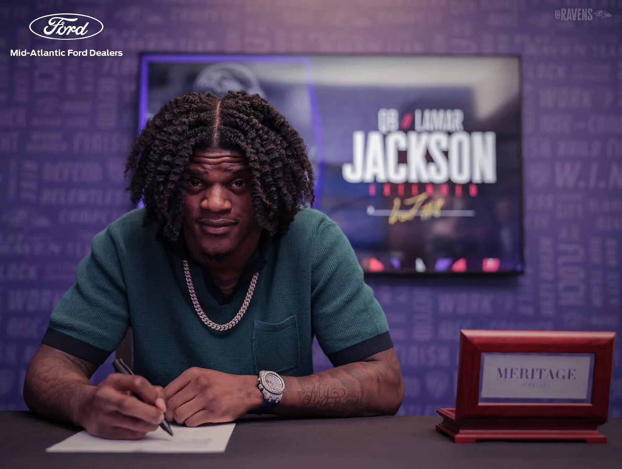 Joueur de football polyvalent Lamar Jackson